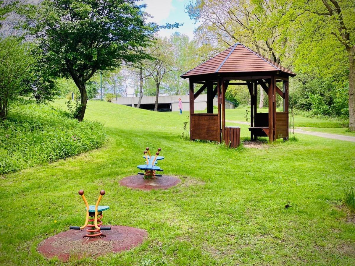 FeWo SEESCHWALBE - Pool - Familien - strandnah - Hunde - Loggia Sierksdorf Exterior foto
